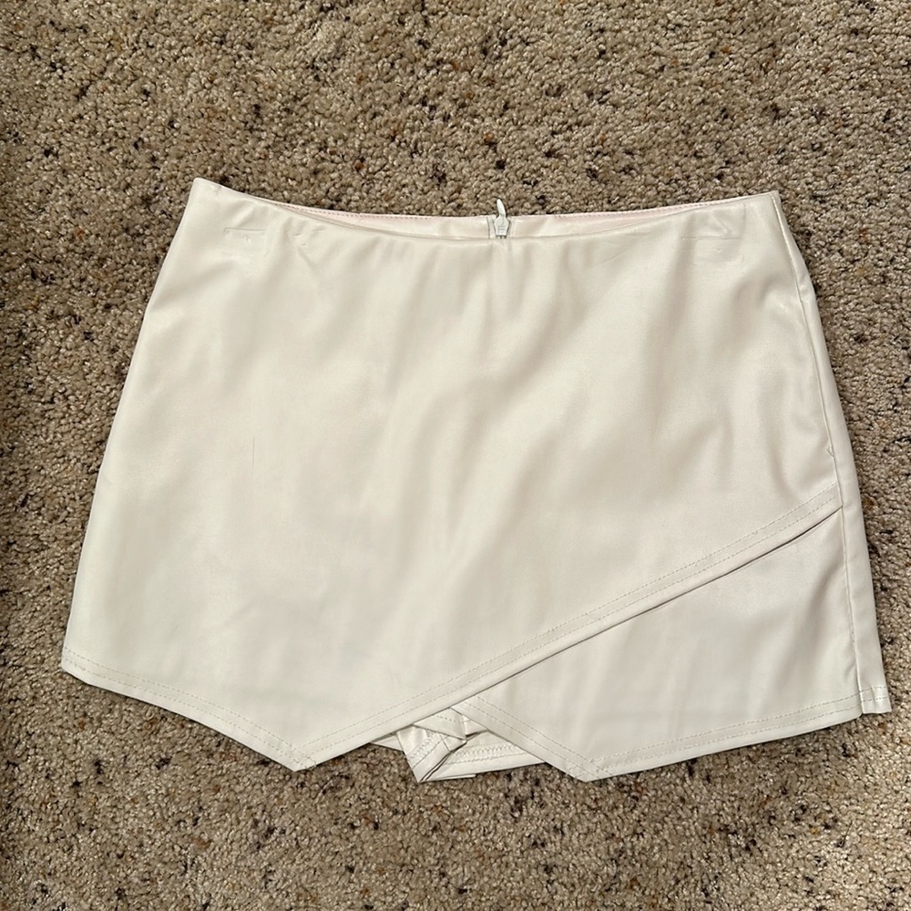 Faux leather shorts